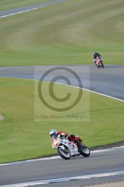 Motorcycle action photographs;donington;donington park leicestershire;donington photographs;event digital images;eventdigitalimages;no limits trackday;peter wileman photography;trackday;trackday digital images;trackday photos