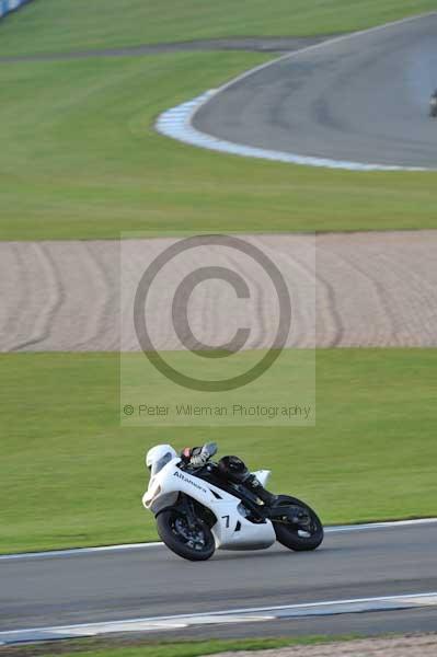 Motorcycle action photographs;donington;donington park leicestershire;donington photographs;event digital images;eventdigitalimages;no limits trackday;peter wileman photography;trackday;trackday digital images;trackday photos