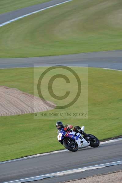 Motorcycle action photographs;donington;donington park leicestershire;donington photographs;event digital images;eventdigitalimages;no limits trackday;peter wileman photography;trackday;trackday digital images;trackday photos