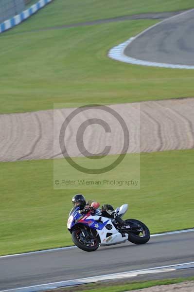 Motorcycle action photographs;donington;donington park leicestershire;donington photographs;event digital images;eventdigitalimages;no limits trackday;peter wileman photography;trackday;trackday digital images;trackday photos