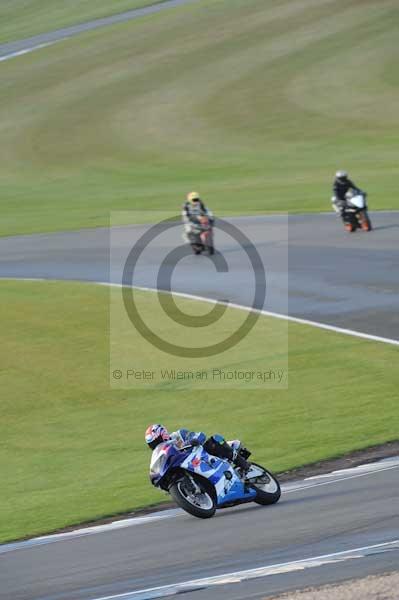 Motorcycle action photographs;donington;donington park leicestershire;donington photographs;event digital images;eventdigitalimages;no limits trackday;peter wileman photography;trackday;trackday digital images;trackday photos