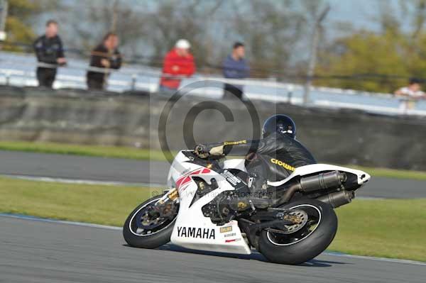 Motorcycle action photographs;donington;donington park leicestershire;donington photographs;event digital images;eventdigitalimages;no limits trackday;peter wileman photography;trackday;trackday digital images;trackday photos