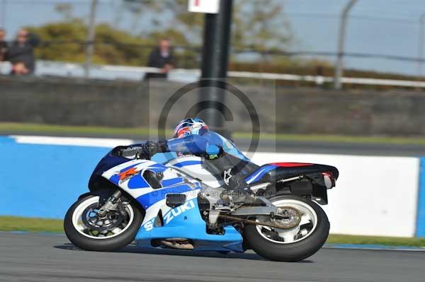 Motorcycle action photographs;donington;donington park leicestershire;donington photographs;event digital images;eventdigitalimages;no limits trackday;peter wileman photography;trackday;trackday digital images;trackday photos