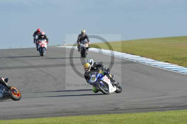 Motorcycle action photographs;donington;donington park leicestershire;donington photographs;event digital images;eventdigitalimages;no limits trackday;peter wileman photography;trackday;trackday digital images;trackday photos