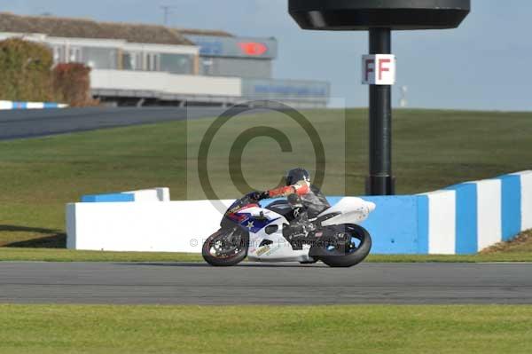 Motorcycle action photographs;donington;donington park leicestershire;donington photographs;event digital images;eventdigitalimages;no limits trackday;peter wileman photography;trackday;trackday digital images;trackday photos