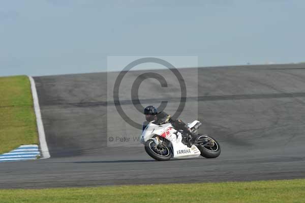 Motorcycle action photographs;donington;donington park leicestershire;donington photographs;event digital images;eventdigitalimages;no limits trackday;peter wileman photography;trackday;trackday digital images;trackday photos