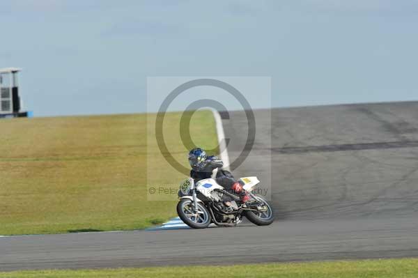 Motorcycle action photographs;donington;donington park leicestershire;donington photographs;event digital images;eventdigitalimages;no limits trackday;peter wileman photography;trackday;trackday digital images;trackday photos