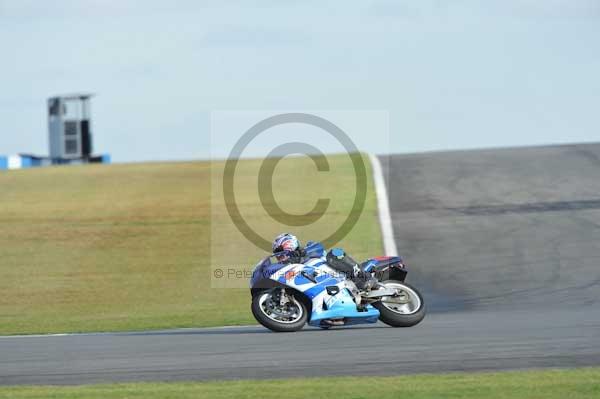 Motorcycle action photographs;donington;donington park leicestershire;donington photographs;event digital images;eventdigitalimages;no limits trackday;peter wileman photography;trackday;trackday digital images;trackday photos