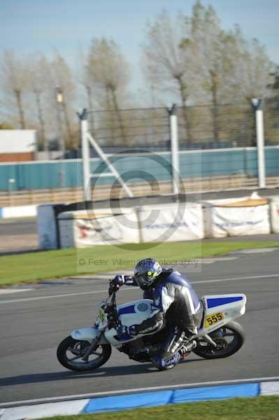 Motorcycle action photographs;donington;donington park leicestershire;donington photographs;event digital images;eventdigitalimages;no limits trackday;peter wileman photography;trackday;trackday digital images;trackday photos