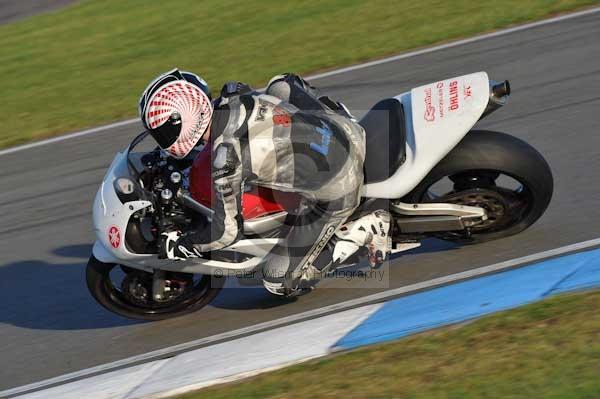 Motorcycle action photographs;donington;donington park leicestershire;donington photographs;event digital images;eventdigitalimages;no limits trackday;peter wileman photography;trackday;trackday digital images;trackday photos