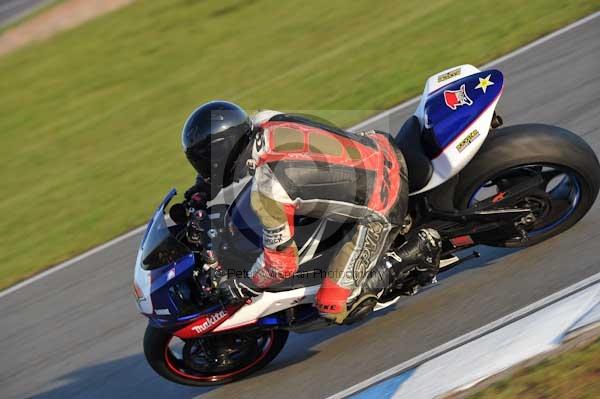 Motorcycle action photographs;donington;donington park leicestershire;donington photographs;event digital images;eventdigitalimages;no limits trackday;peter wileman photography;trackday;trackday digital images;trackday photos