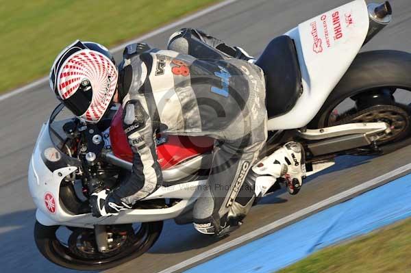 Motorcycle action photographs;donington;donington park leicestershire;donington photographs;event digital images;eventdigitalimages;no limits trackday;peter wileman photography;trackday;trackday digital images;trackday photos
