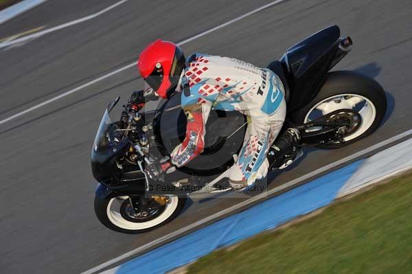 Motorcycle action photographs;donington;donington park leicestershire;donington photographs;event digital images;eventdigitalimages;no limits trackday;peter wileman photography;trackday;trackday digital images;trackday photos