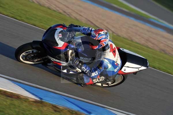 Motorcycle action photographs;donington;donington park leicestershire;donington photographs;event digital images;eventdigitalimages;no limits trackday;peter wileman photography;trackday;trackday digital images;trackday photos