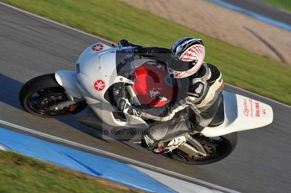 Motorcycle action photographs;donington;donington park leicestershire;donington photographs;event digital images;eventdigitalimages;no limits trackday;peter wileman photography;trackday;trackday digital images;trackday photos
