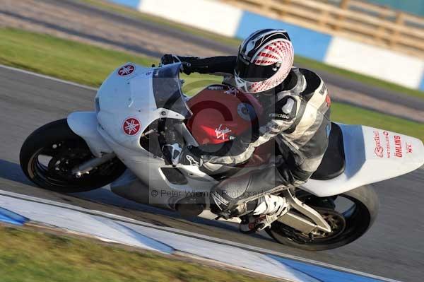 Motorcycle action photographs;donington;donington park leicestershire;donington photographs;event digital images;eventdigitalimages;no limits trackday;peter wileman photography;trackday;trackday digital images;trackday photos