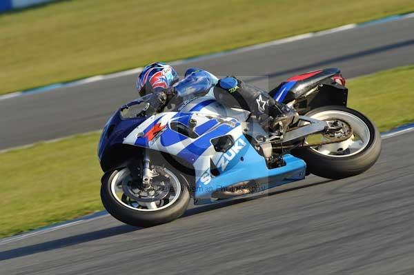 Motorcycle action photographs;donington;donington park leicestershire;donington photographs;event digital images;eventdigitalimages;no limits trackday;peter wileman photography;trackday;trackday digital images;trackday photos