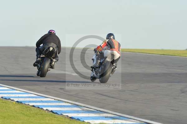 Motorcycle action photographs;donington;donington park leicestershire;donington photographs;event digital images;eventdigitalimages;no limits trackday;peter wileman photography;trackday;trackday digital images;trackday photos