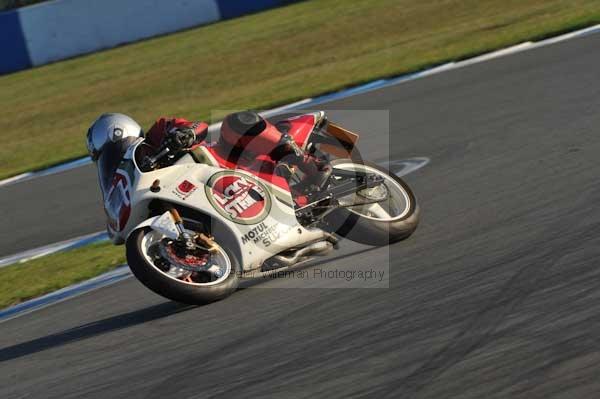 Motorcycle action photographs;donington;donington park leicestershire;donington photographs;event digital images;eventdigitalimages;no limits trackday;peter wileman photography;trackday;trackday digital images;trackday photos