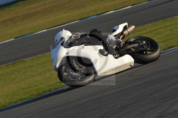 Motorcycle action photographs;donington;donington park leicestershire;donington photographs;event digital images;eventdigitalimages;no limits trackday;peter wileman photography;trackday;trackday digital images;trackday photos