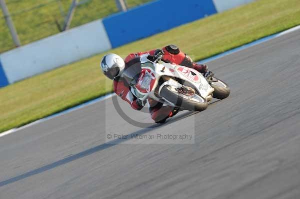 Motorcycle action photographs;donington;donington park leicestershire;donington photographs;event digital images;eventdigitalimages;no limits trackday;peter wileman photography;trackday;trackday digital images;trackday photos
