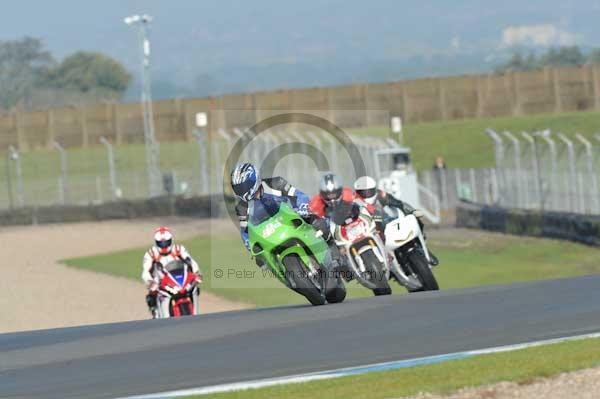 Motorcycle action photographs;donington;donington park leicestershire;donington photographs;event digital images;eventdigitalimages;no limits trackday;peter wileman photography;trackday;trackday digital images;trackday photos