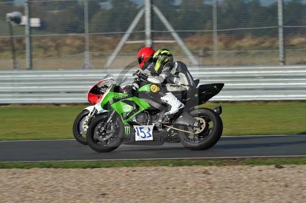Motorcycle action photographs;donington;donington park leicestershire;donington photographs;event digital images;eventdigitalimages;no limits trackday;peter wileman photography;trackday;trackday digital images;trackday photos