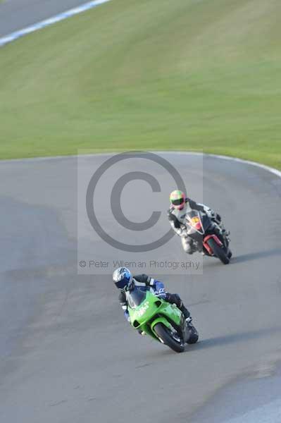 Motorcycle action photographs;donington;donington park leicestershire;donington photographs;event digital images;eventdigitalimages;no limits trackday;peter wileman photography;trackday;trackday digital images;trackday photos