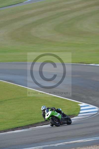 Motorcycle action photographs;donington;donington park leicestershire;donington photographs;event digital images;eventdigitalimages;no limits trackday;peter wileman photography;trackday;trackday digital images;trackday photos