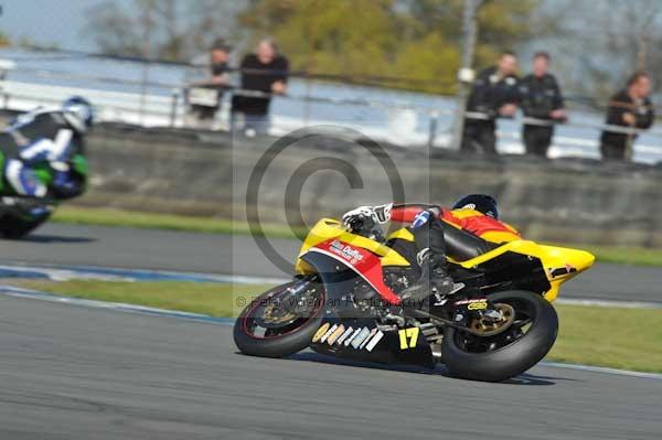 Motorcycle action photographs;donington;donington park leicestershire;donington photographs;event digital images;eventdigitalimages;no limits trackday;peter wileman photography;trackday;trackday digital images;trackday photos