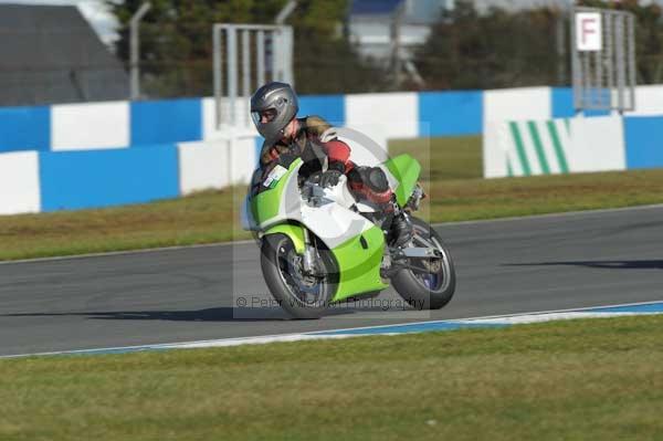 Motorcycle action photographs;donington;donington park leicestershire;donington photographs;event digital images;eventdigitalimages;no limits trackday;peter wileman photography;trackday;trackday digital images;trackday photos