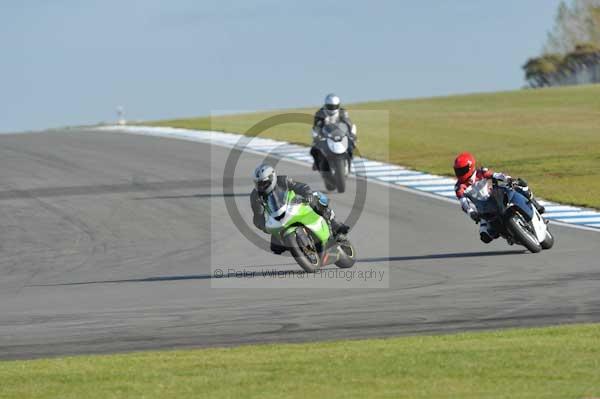 Motorcycle action photographs;donington;donington park leicestershire;donington photographs;event digital images;eventdigitalimages;no limits trackday;peter wileman photography;trackday;trackday digital images;trackday photos