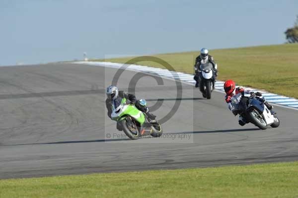 Motorcycle action photographs;donington;donington park leicestershire;donington photographs;event digital images;eventdigitalimages;no limits trackday;peter wileman photography;trackday;trackday digital images;trackday photos
