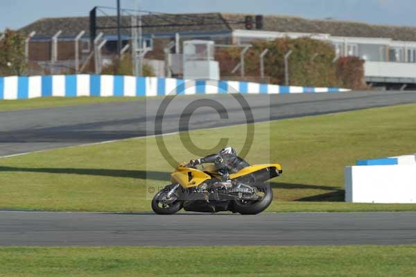 Motorcycle action photographs;donington;donington park leicestershire;donington photographs;event digital images;eventdigitalimages;no limits trackday;peter wileman photography;trackday;trackday digital images;trackday photos