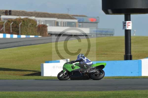 Motorcycle action photographs;donington;donington park leicestershire;donington photographs;event digital images;eventdigitalimages;no limits trackday;peter wileman photography;trackday;trackday digital images;trackday photos