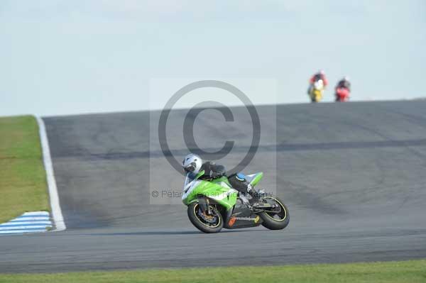 Motorcycle action photographs;donington;donington park leicestershire;donington photographs;event digital images;eventdigitalimages;no limits trackday;peter wileman photography;trackday;trackday digital images;trackday photos
