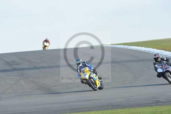 Motorcycle action photographs;donington;donington park leicestershire;donington photographs;event digital images;eventdigitalimages;no limits trackday;peter wileman photography;trackday;trackday digital images;trackday photos