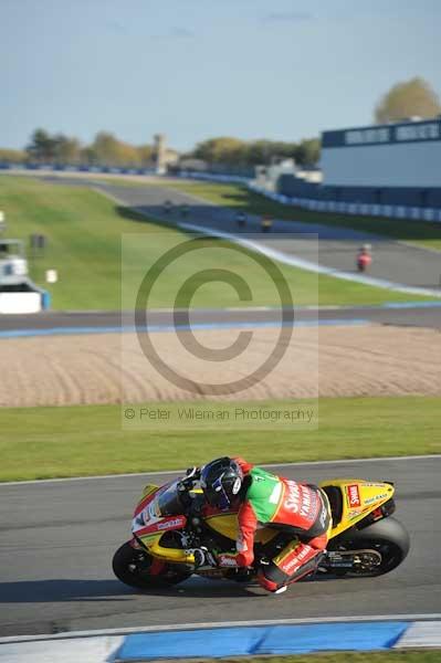 Motorcycle action photographs;donington;donington park leicestershire;donington photographs;event digital images;eventdigitalimages;no limits trackday;peter wileman photography;trackday;trackday digital images;trackday photos