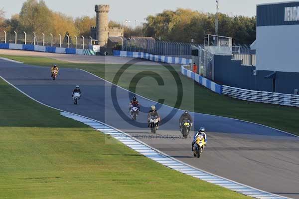 Motorcycle action photographs;donington;donington park leicestershire;donington photographs;event digital images;eventdigitalimages;no limits trackday;peter wileman photography;trackday;trackday digital images;trackday photos