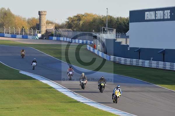 Motorcycle action photographs;donington;donington park leicestershire;donington photographs;event digital images;eventdigitalimages;no limits trackday;peter wileman photography;trackday;trackday digital images;trackday photos