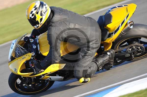Motorcycle action photographs;donington;donington park leicestershire;donington photographs;event digital images;eventdigitalimages;no limits trackday;peter wileman photography;trackday;trackday digital images;trackday photos