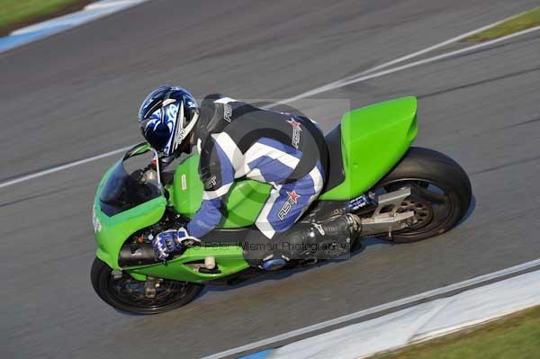 Motorcycle action photographs;donington;donington park leicestershire;donington photographs;event digital images;eventdigitalimages;no limits trackday;peter wileman photography;trackday;trackday digital images;trackday photos
