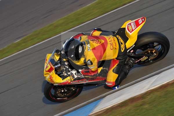 Motorcycle action photographs;donington;donington park leicestershire;donington photographs;event digital images;eventdigitalimages;no limits trackday;peter wileman photography;trackday;trackday digital images;trackday photos