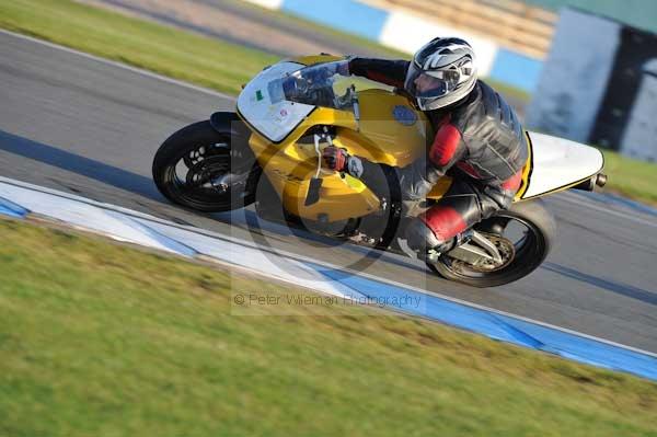 Motorcycle action photographs;donington;donington park leicestershire;donington photographs;event digital images;eventdigitalimages;no limits trackday;peter wileman photography;trackday;trackday digital images;trackday photos