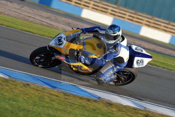 Motorcycle action photographs;donington;donington park leicestershire;donington photographs;event digital images;eventdigitalimages;no limits trackday;peter wileman photography;trackday;trackday digital images;trackday photos
