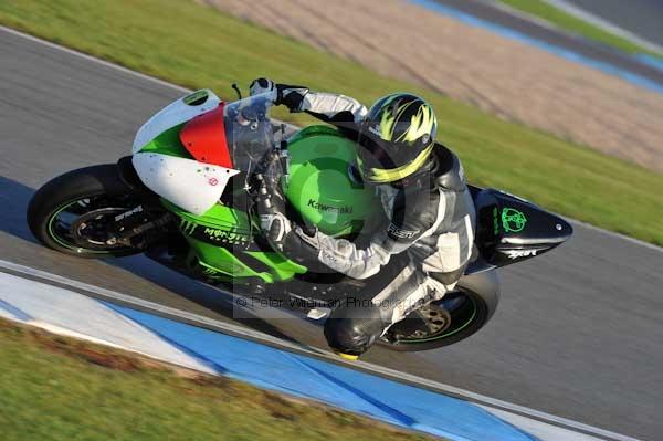 Motorcycle action photographs;donington;donington park leicestershire;donington photographs;event digital images;eventdigitalimages;no limits trackday;peter wileman photography;trackday;trackday digital images;trackday photos