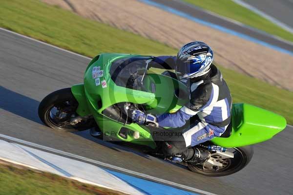 Motorcycle action photographs;donington;donington park leicestershire;donington photographs;event digital images;eventdigitalimages;no limits trackday;peter wileman photography;trackday;trackday digital images;trackday photos