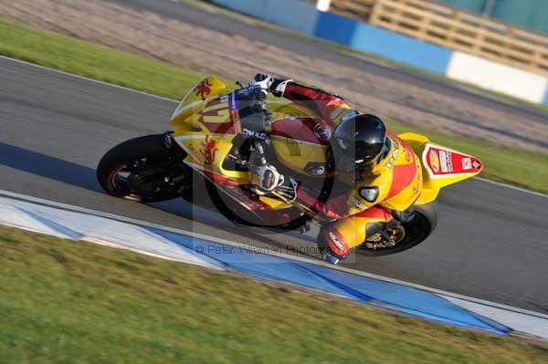Motorcycle action photographs;donington;donington park leicestershire;donington photographs;event digital images;eventdigitalimages;no limits trackday;peter wileman photography;trackday;trackday digital images;trackday photos