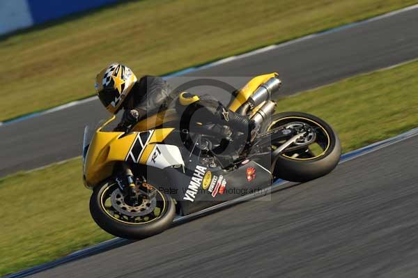 Motorcycle action photographs;donington;donington park leicestershire;donington photographs;event digital images;eventdigitalimages;no limits trackday;peter wileman photography;trackday;trackday digital images;trackday photos