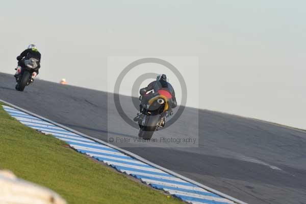 Motorcycle action photographs;donington;donington park leicestershire;donington photographs;event digital images;eventdigitalimages;no limits trackday;peter wileman photography;trackday;trackday digital images;trackday photos